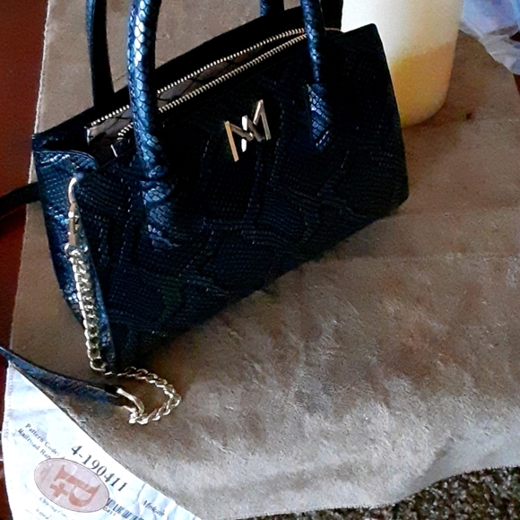 Antonio Melani bg - Picture 1 of 8